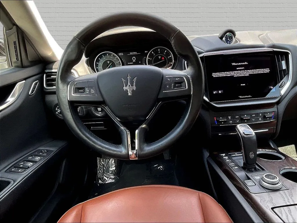 Maserati Ghibli photo 8