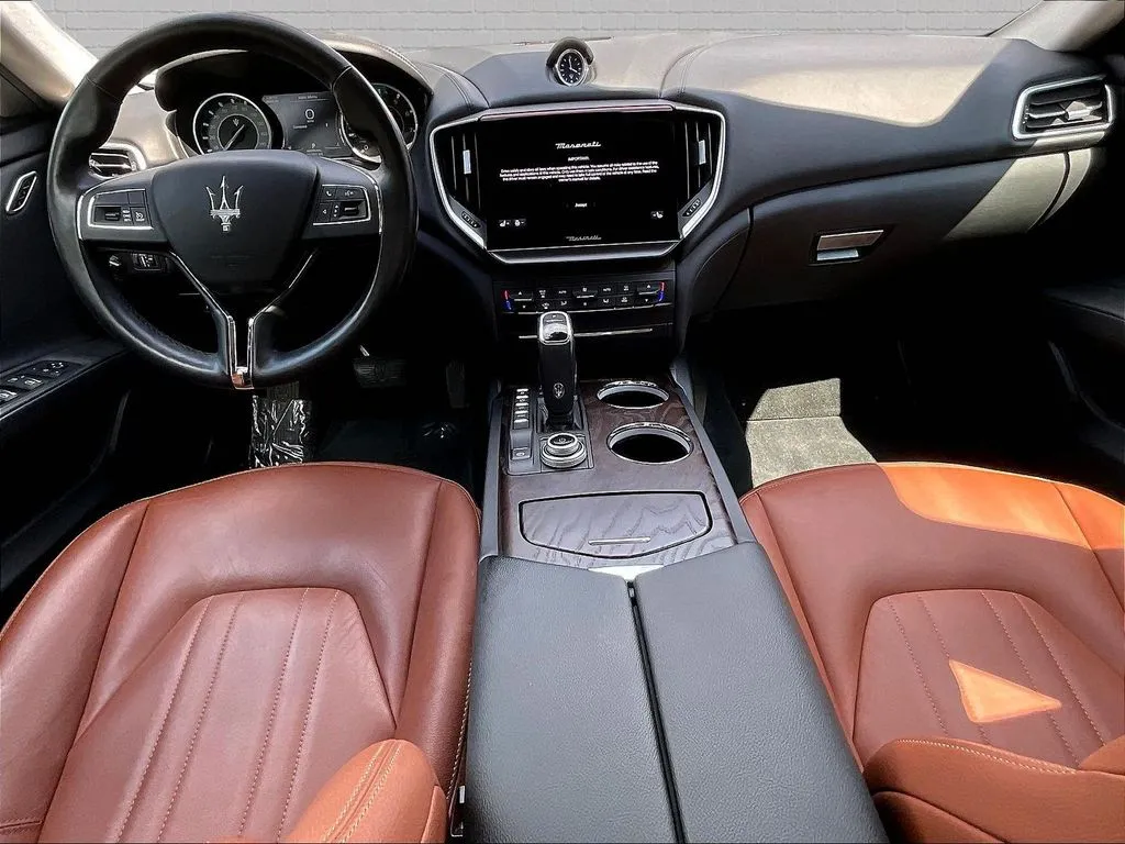 Maserati Ghibli photo 7