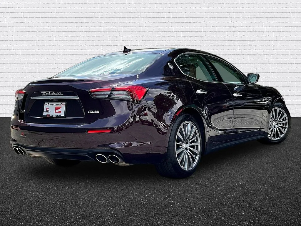 Maserati Ghibli photo 6