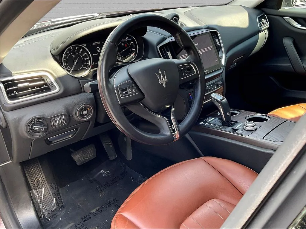 Maserati Ghibli photo 15