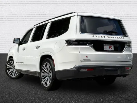 More photos of 2022 Jeep Grand Wagoneer Series III at Gravity Autos Roswell, GA