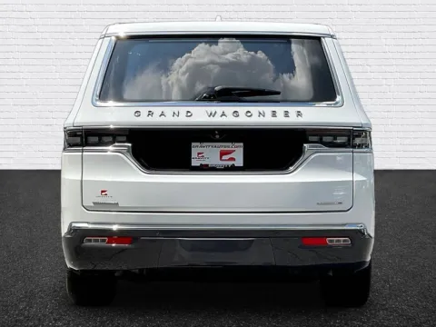 More photos of 2022 Jeep Grand Wagoneer Series III at Gravity Autos Roswell, GA