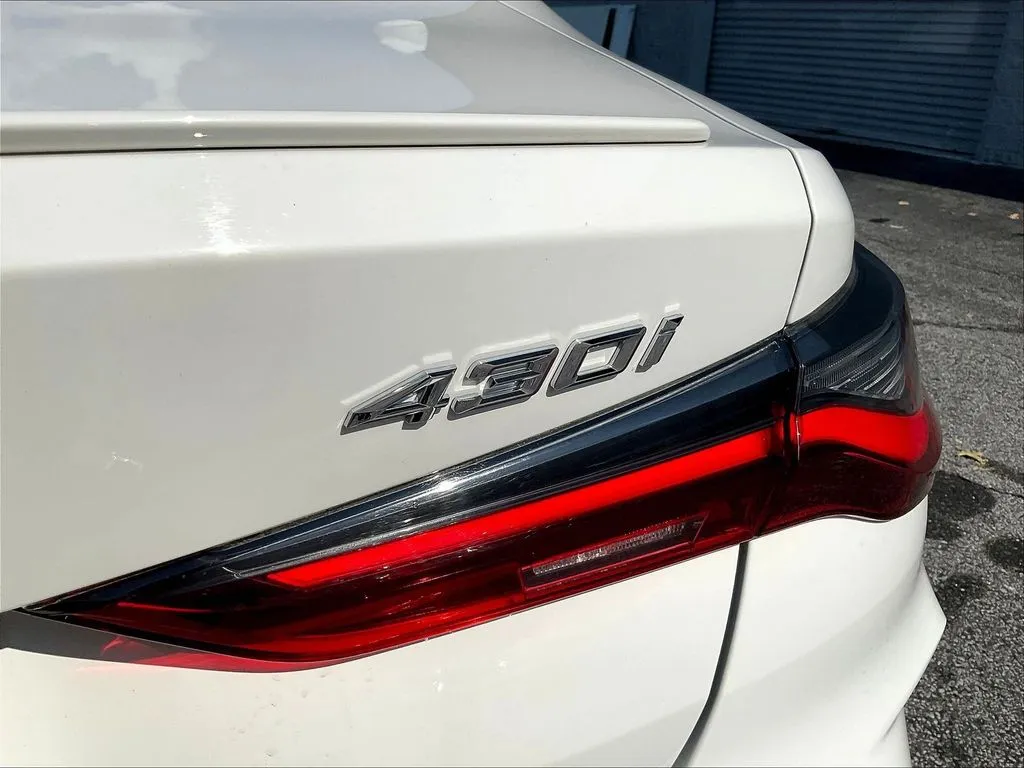 BMW 4 Series photo 20