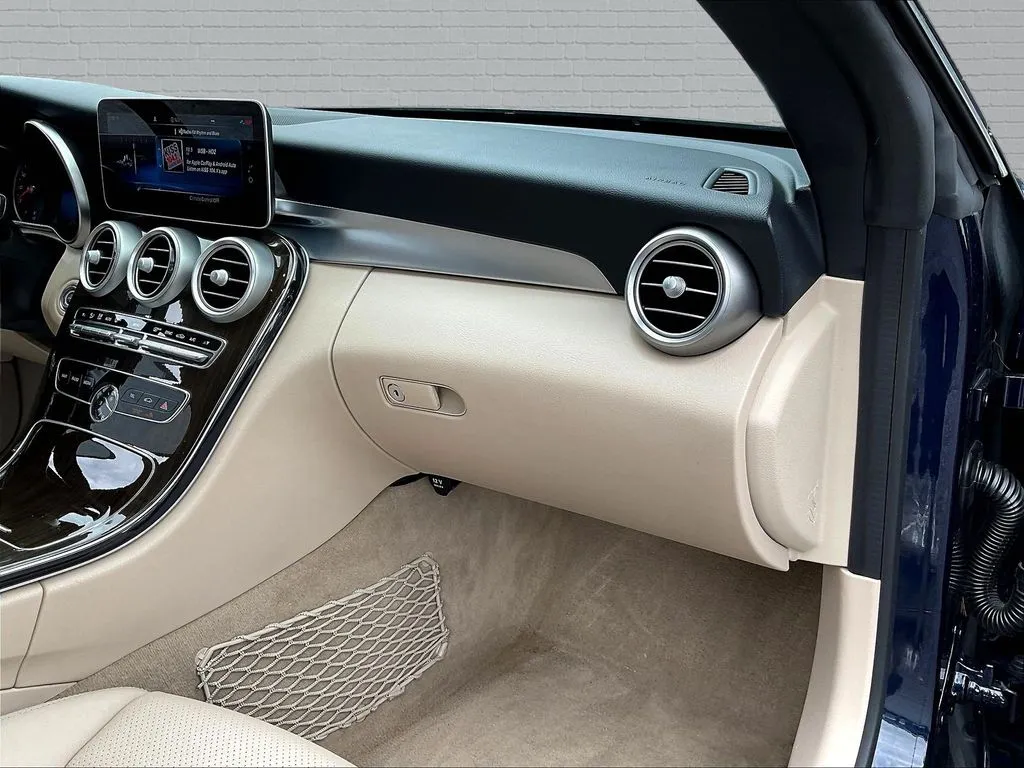 Mercedes-Benz C-Class photo 23