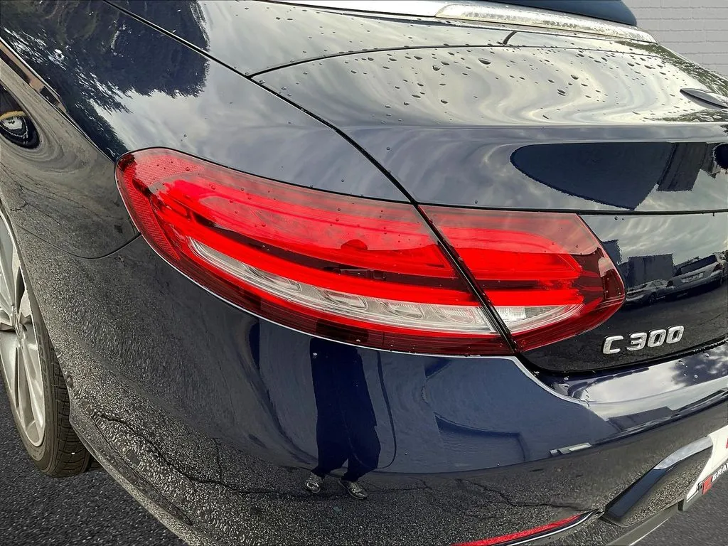 Mercedes-Benz C-Class photo 21