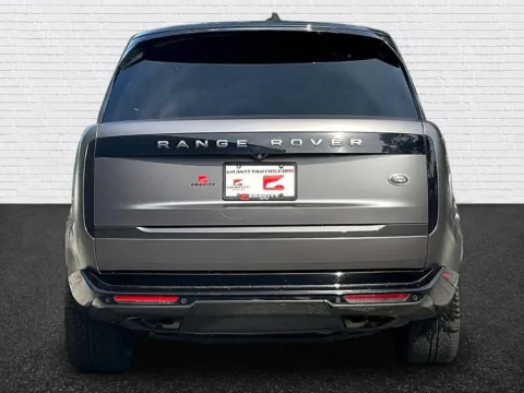 More photos of 2022 Land Rover Range Rover SE at Gravity Autos Roswell, GA