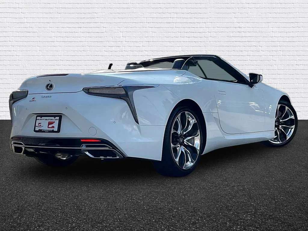 Lexus LC photo 6