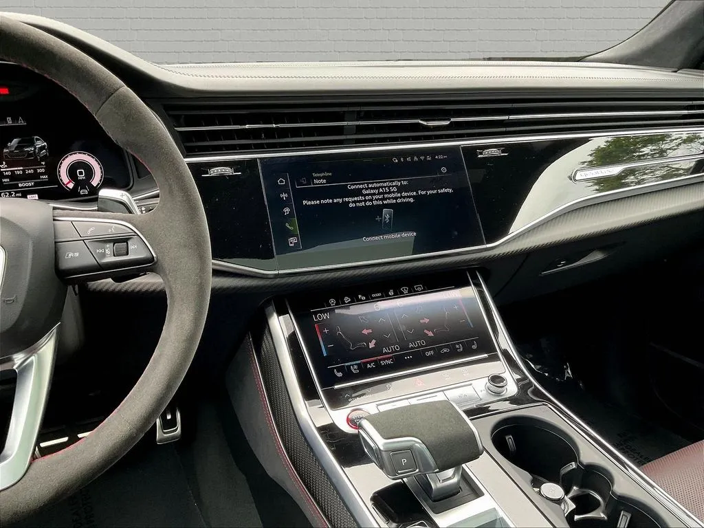 Audi RS Q8 performance photo 9
