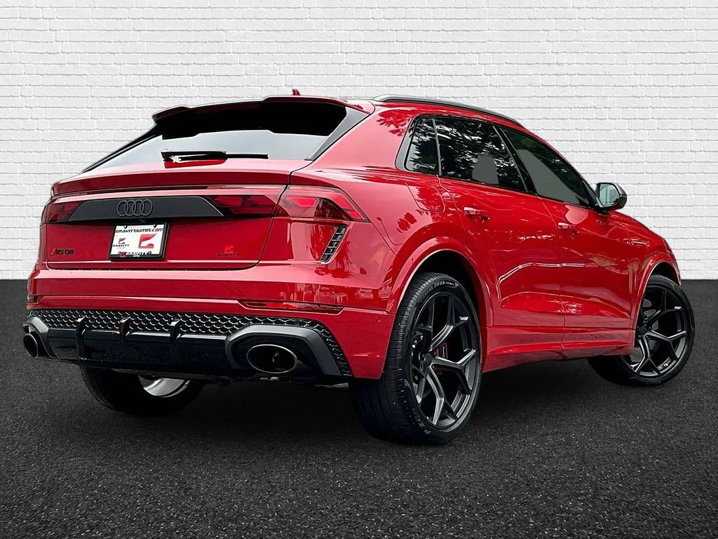 Audi RS Q8 performance photo 6