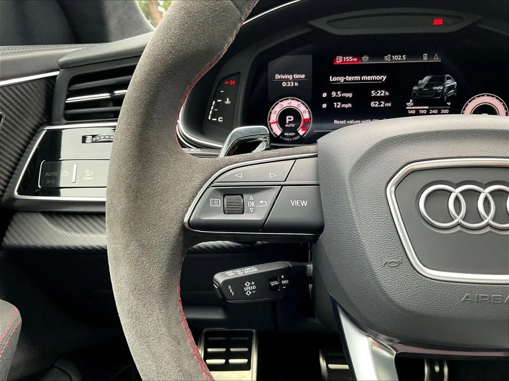 Audi RS Q8 performance photo 11