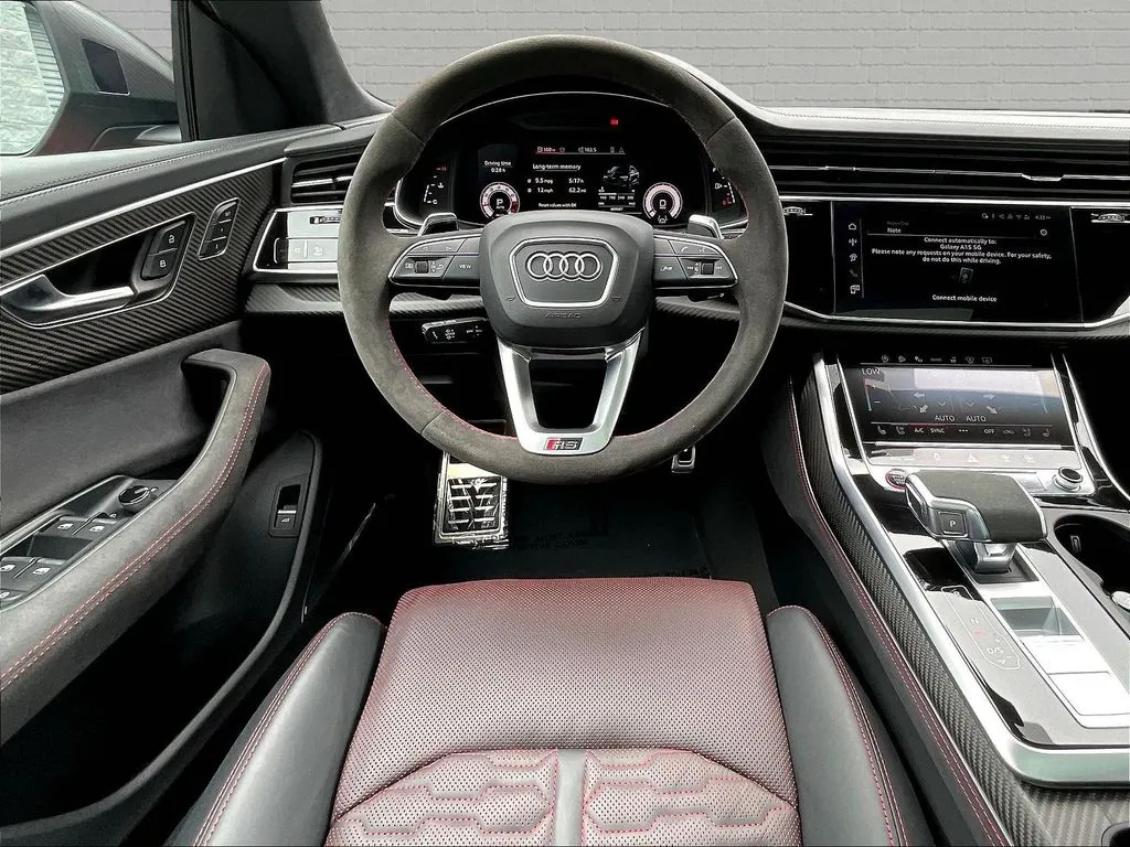 Audi RS Q8 performance photo 8