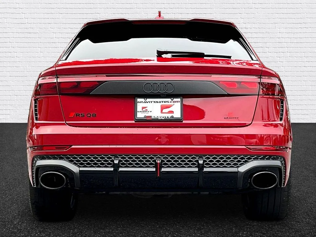 Audi RS Q8 performance photo 5