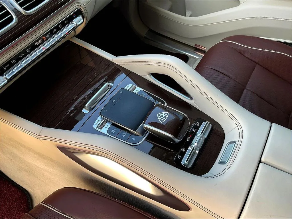 Mercedes-Benz GLS photo 16