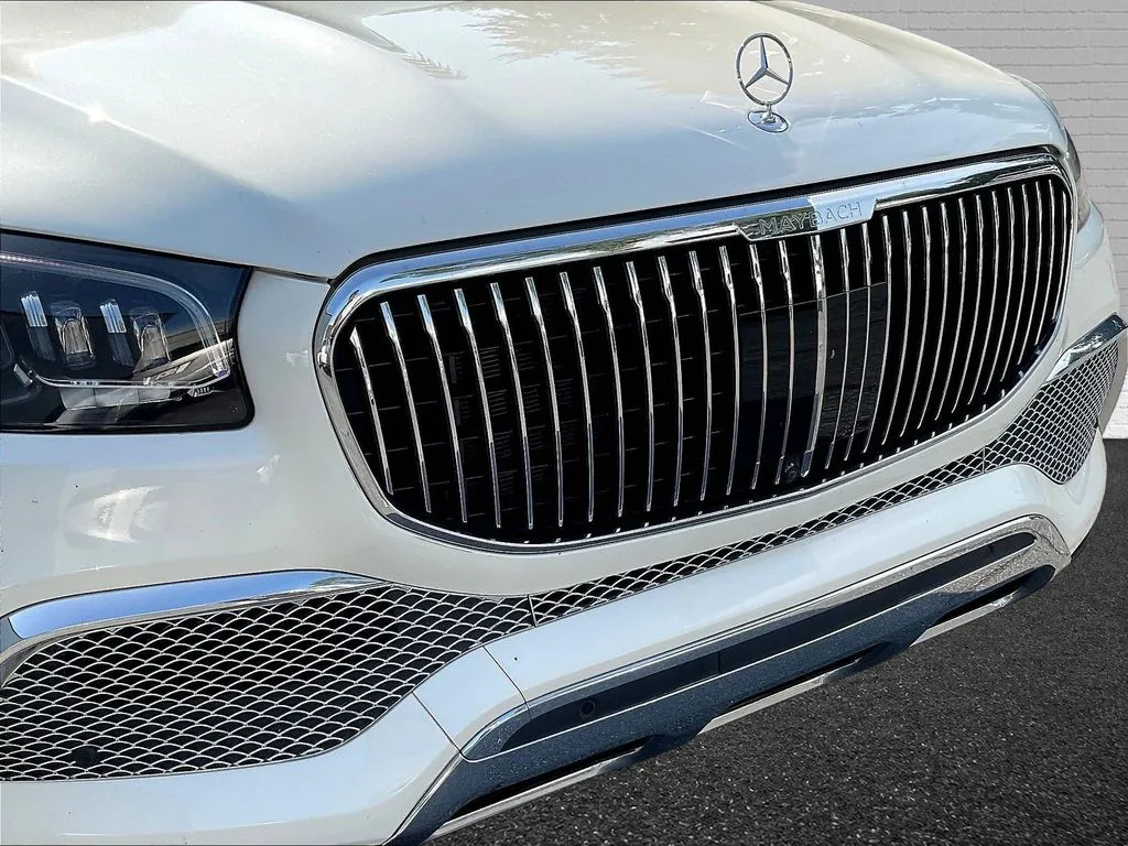 Mercedes-Benz GLS photo 29