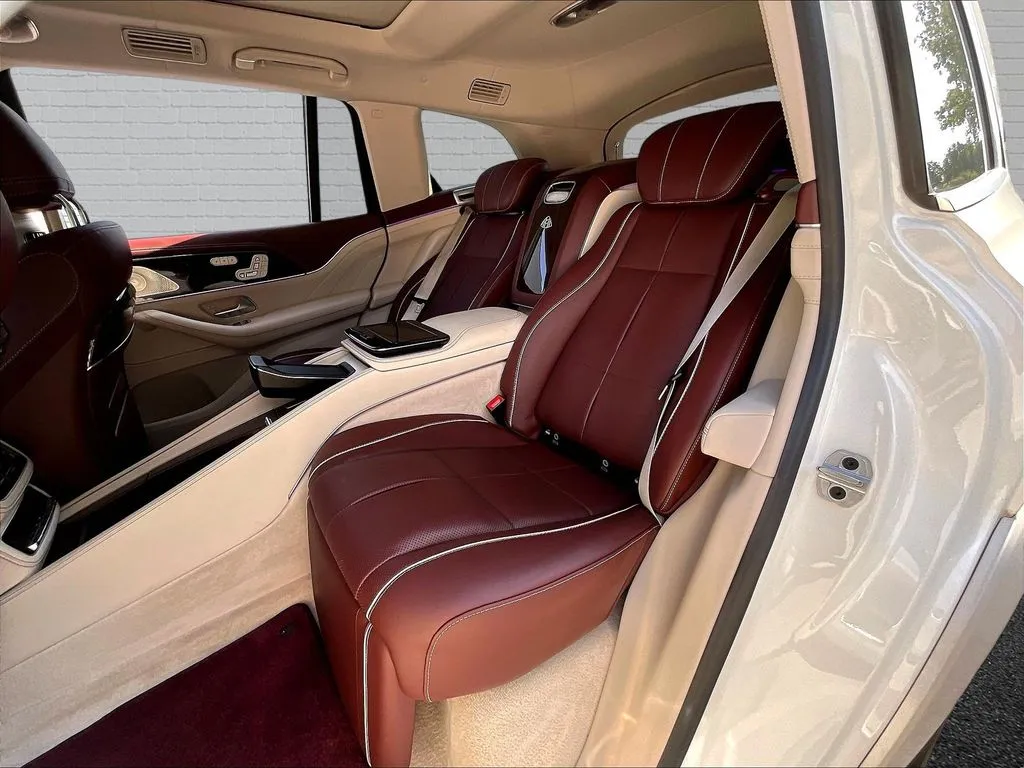 Mercedes-Benz GLS photo 20