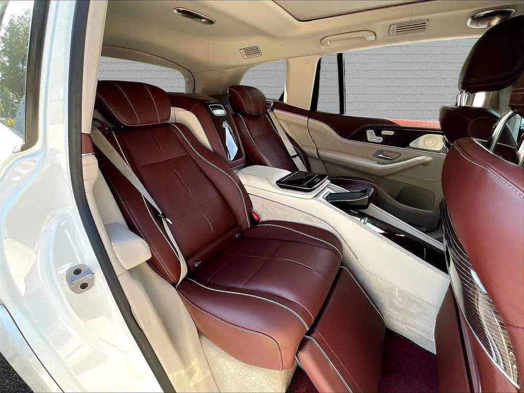 Mercedes-Benz GLS photo 23