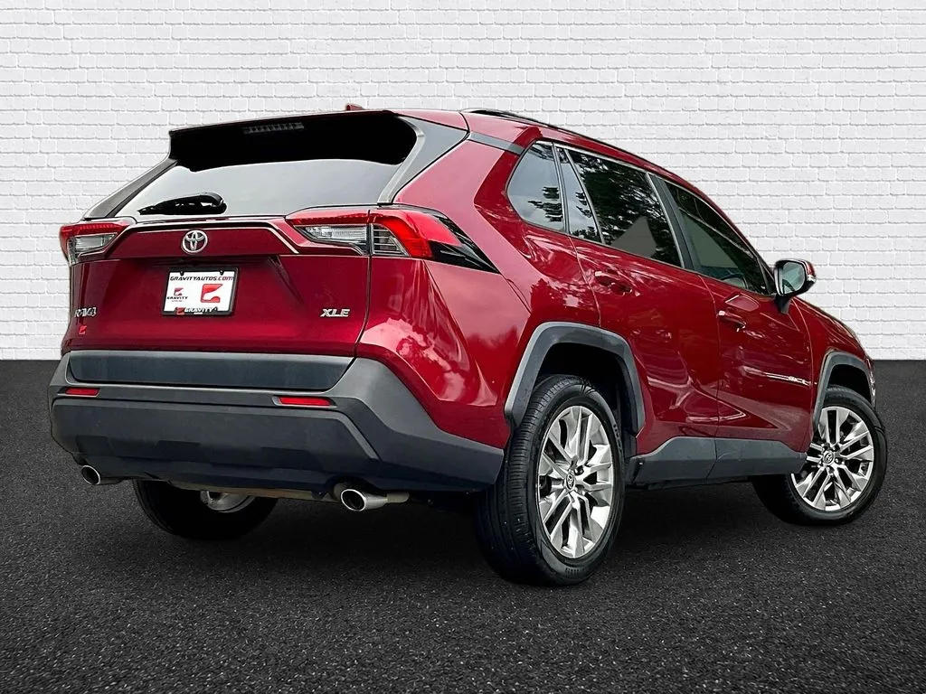 Toyota RAV4 photo 6