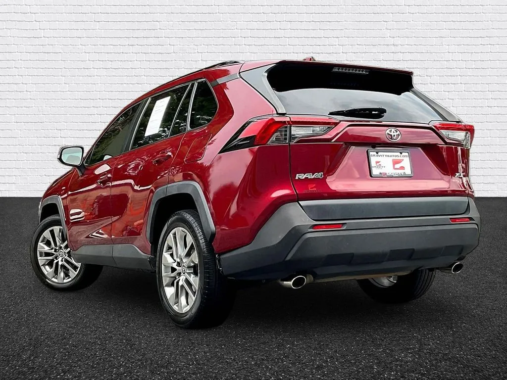 Toyota RAV4 photo 4
