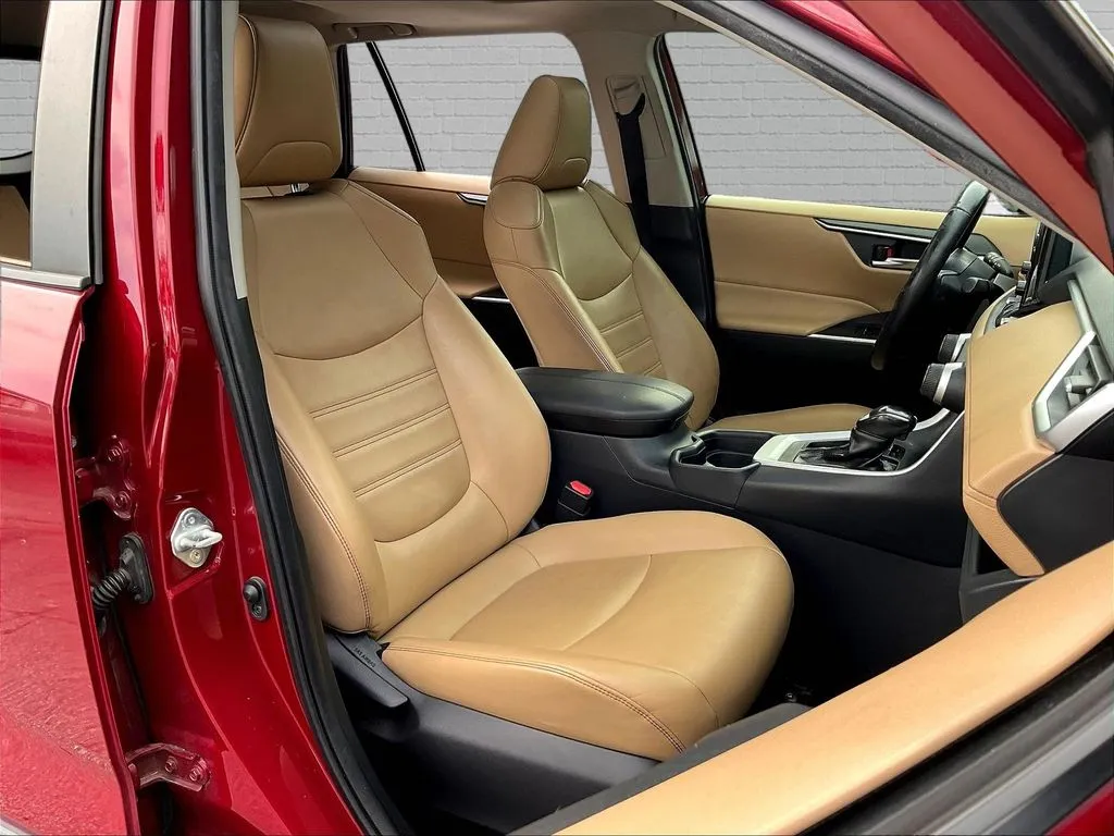 Toyota RAV4 photo 21