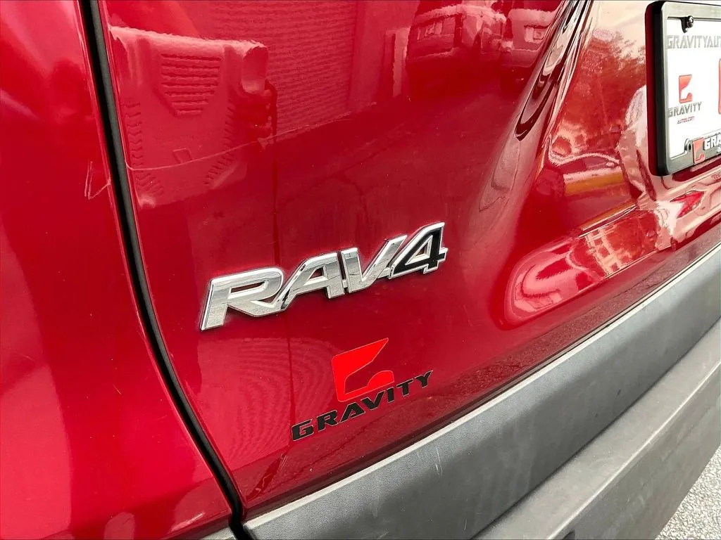 Toyota RAV4 photo 16