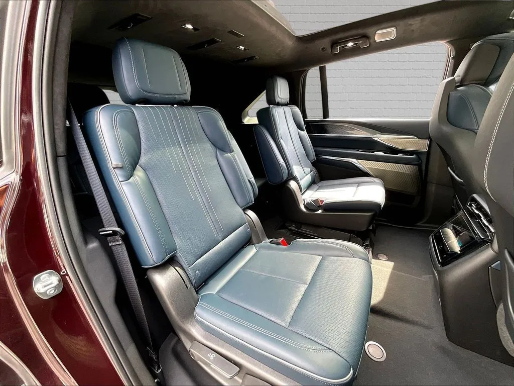 Cadillac Escalade IQ photo 22