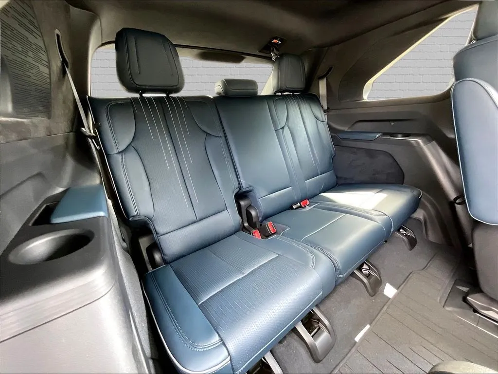Cadillac Escalade IQ photo 23