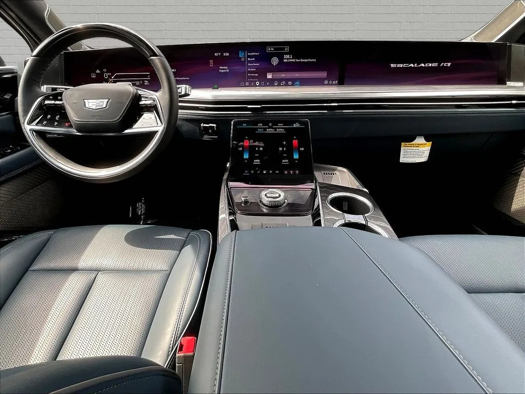 Cadillac Escalade IQ photo 7