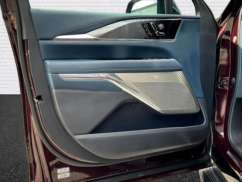 Cadillac Escalade IQ photo 17