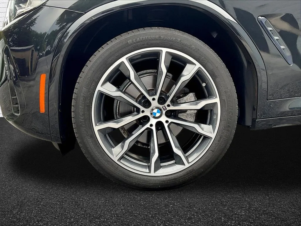 BMW X4 photo 29