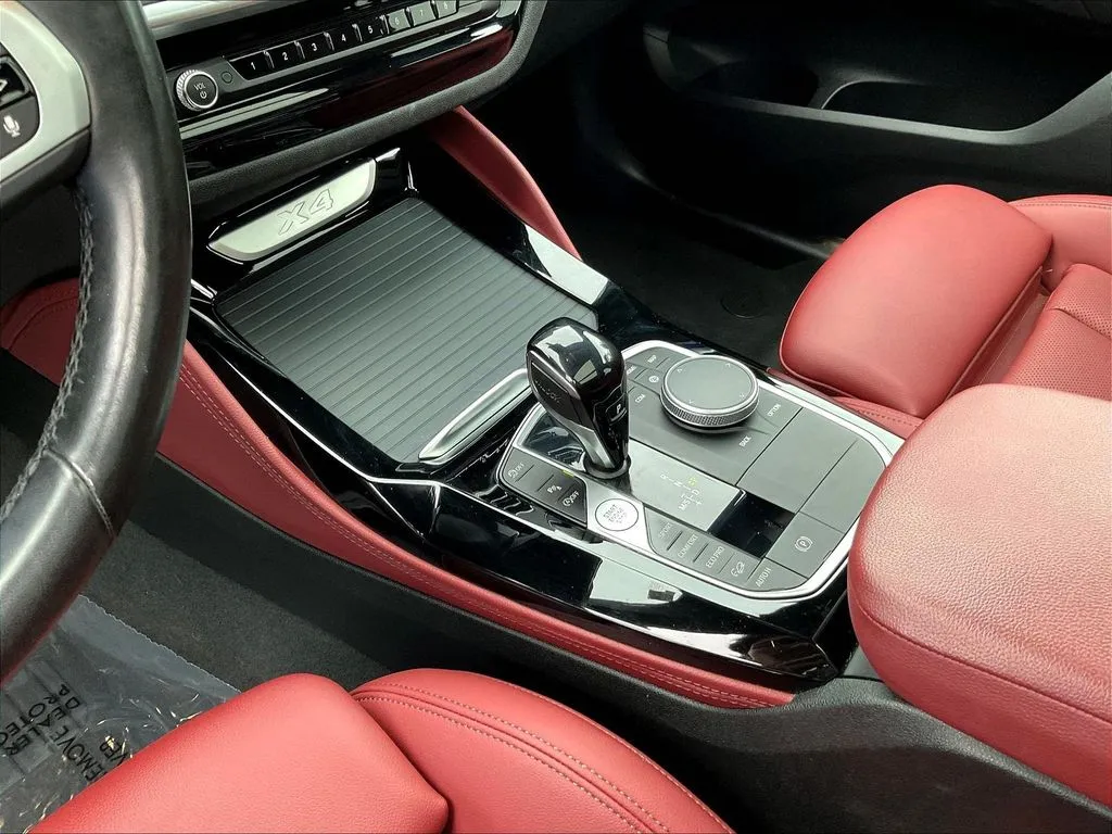 BMW X4 photo 16