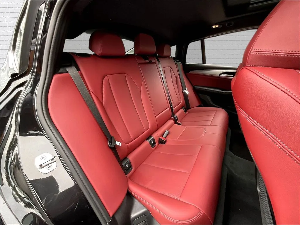 BMW X4 photo 22
