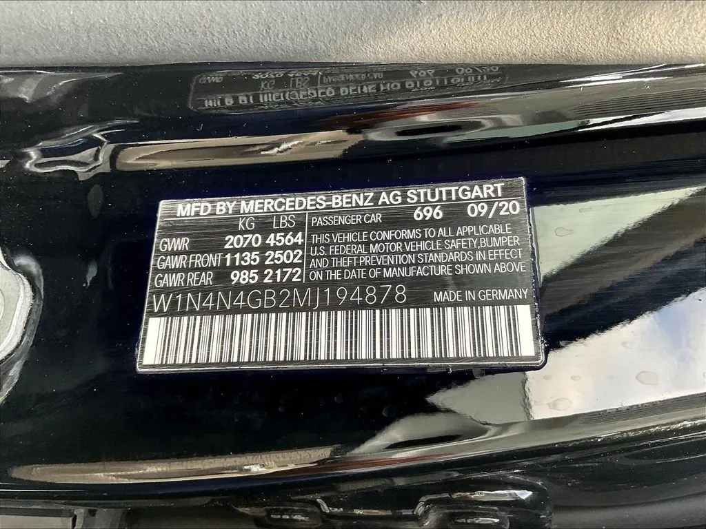 Mercedes-Benz GLA photo 11