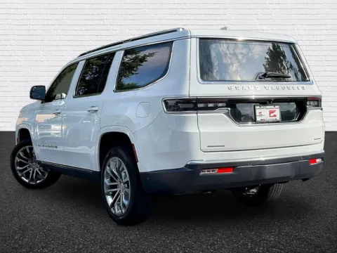 More photos of 2022 Jeep Grand Wagoneer Series II at Gravity Autos Roswell, GA