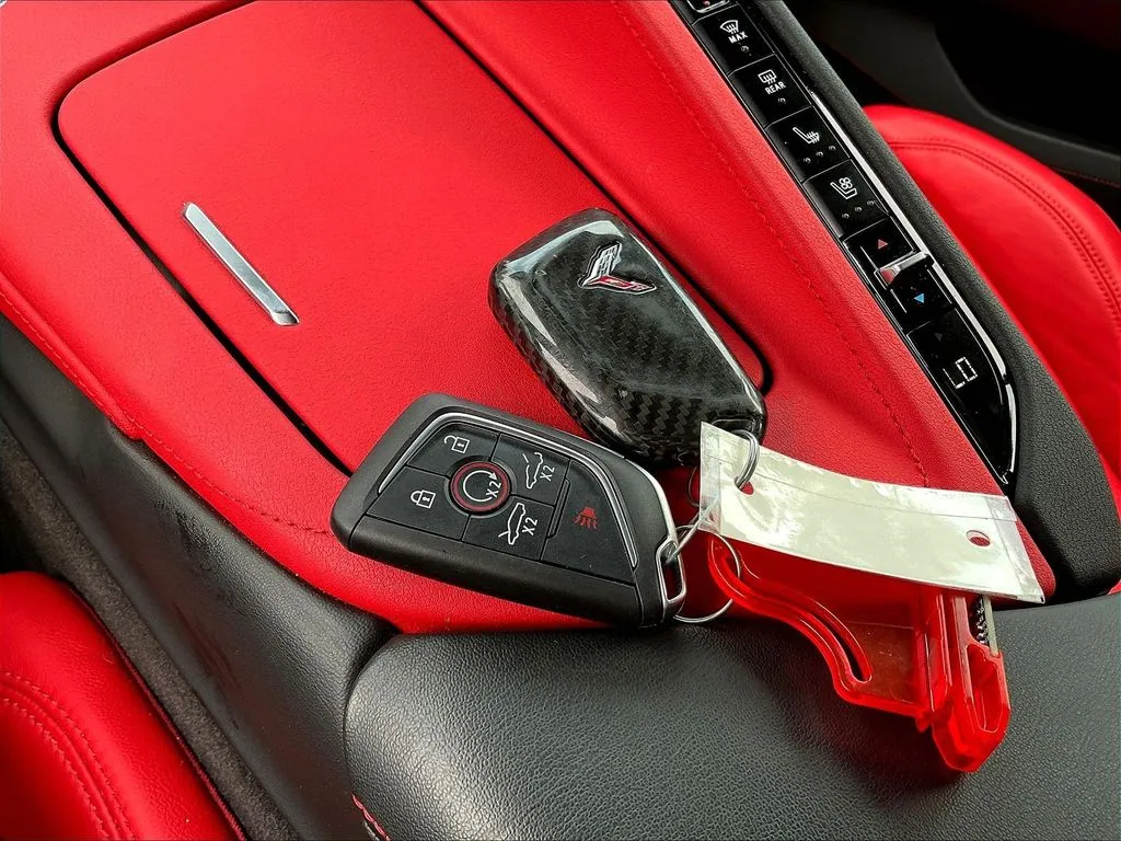Chevrolet Corvette photo 25