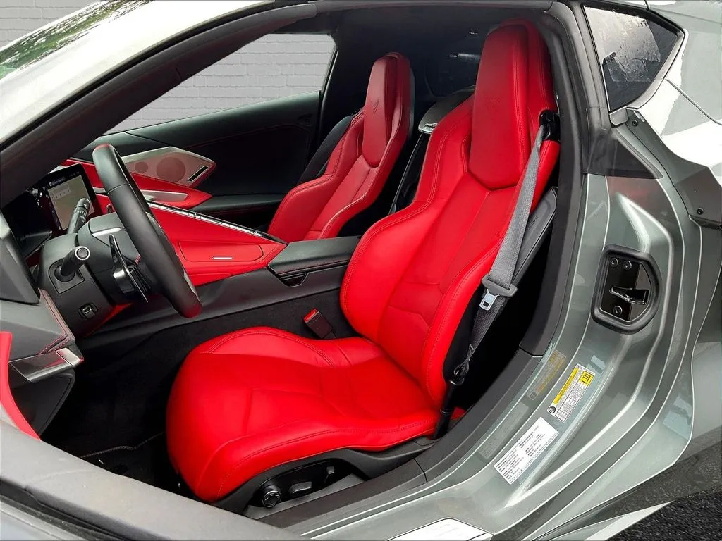 Chevrolet Corvette photo 17