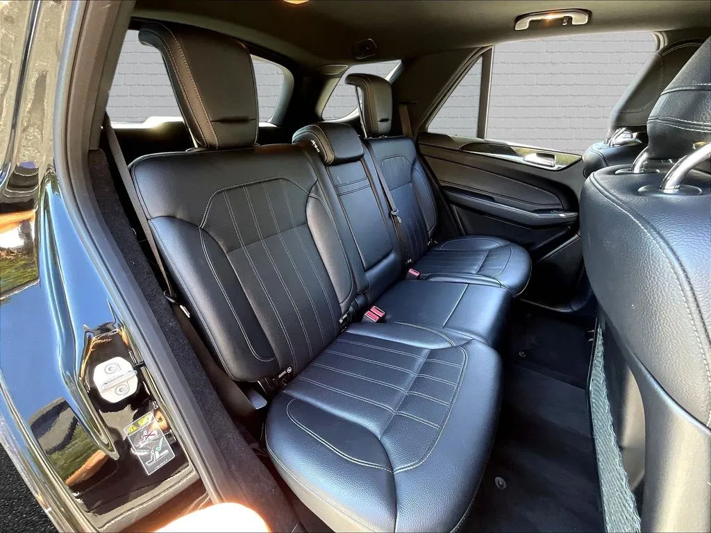 Mercedes-Benz GLE photo 19