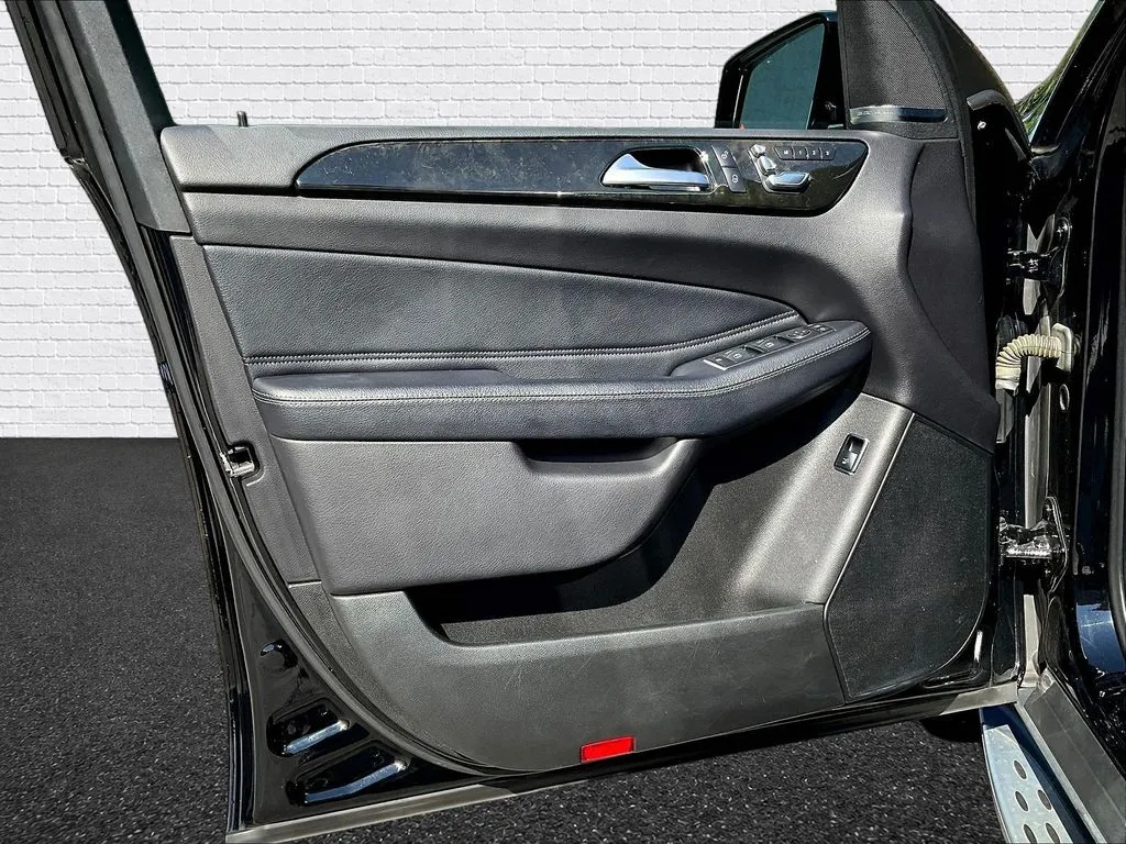 Mercedes-Benz GLE photo 15