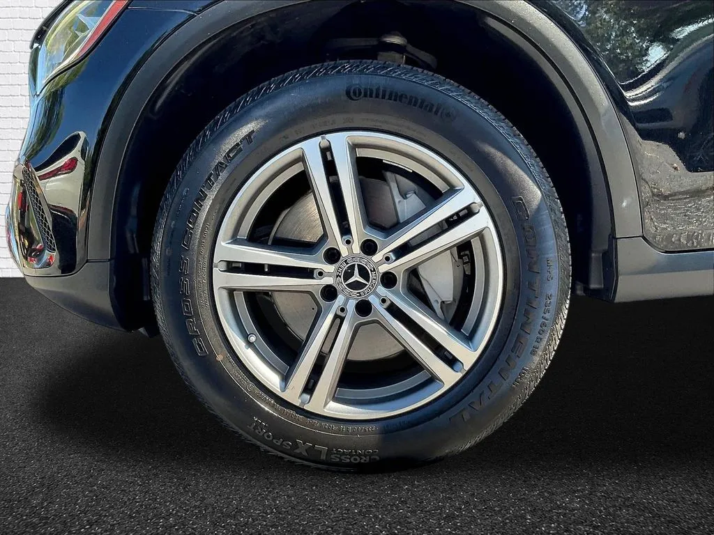 Mercedes-Benz GLC photo 27