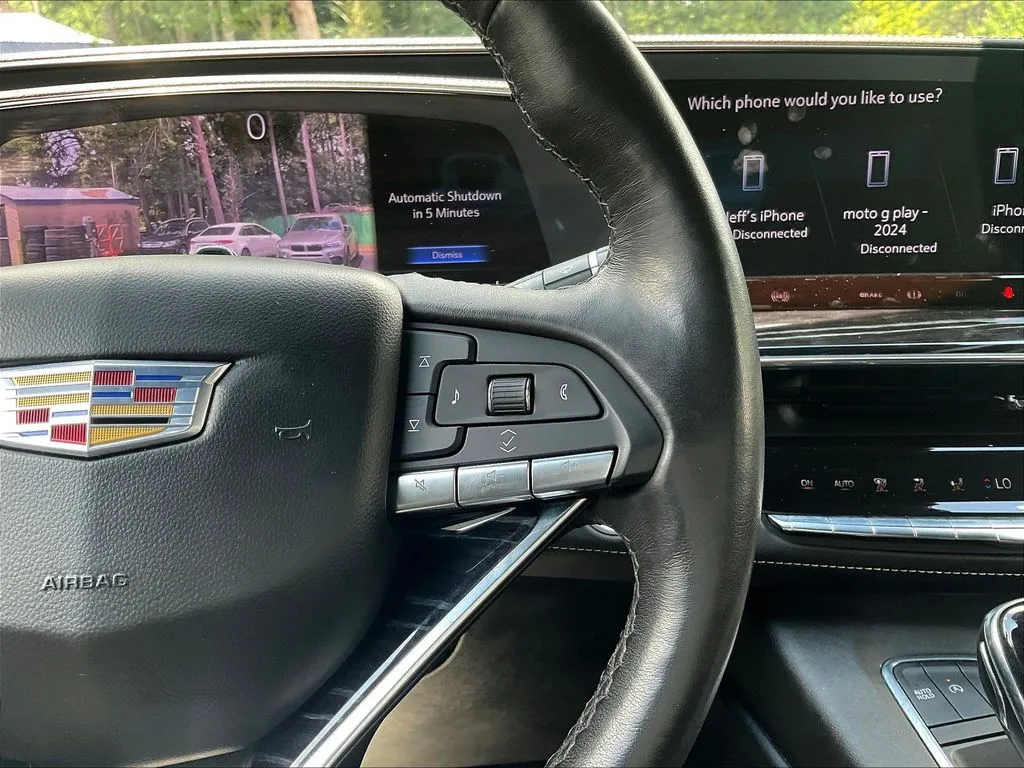 Cadillac Escalade photo 11