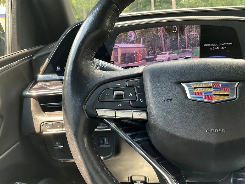 Cadillac Escalade photo 10