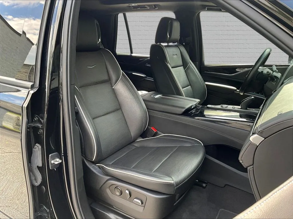 Cadillac Escalade photo 26