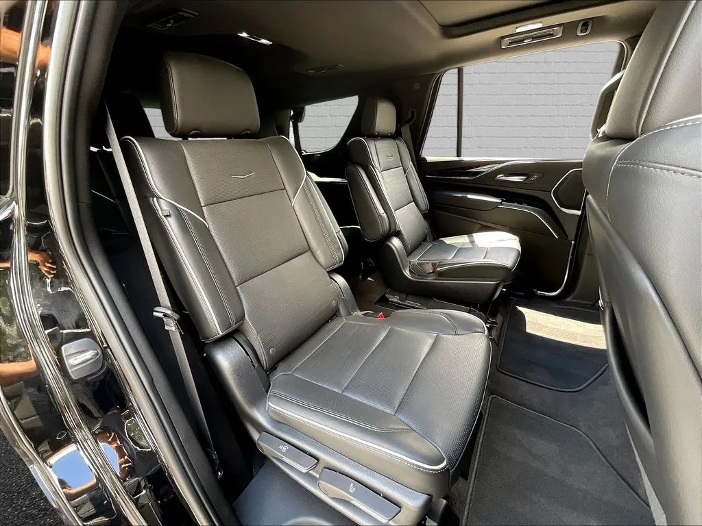 Cadillac Escalade photo 21