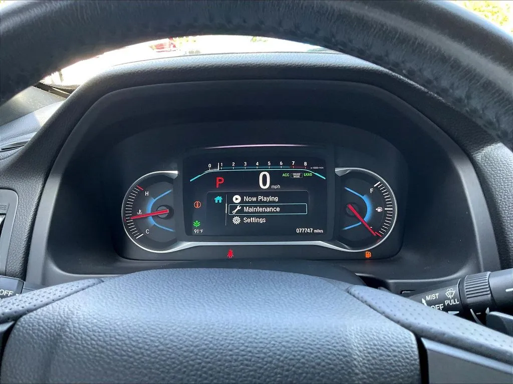 Honda Passport photo 13