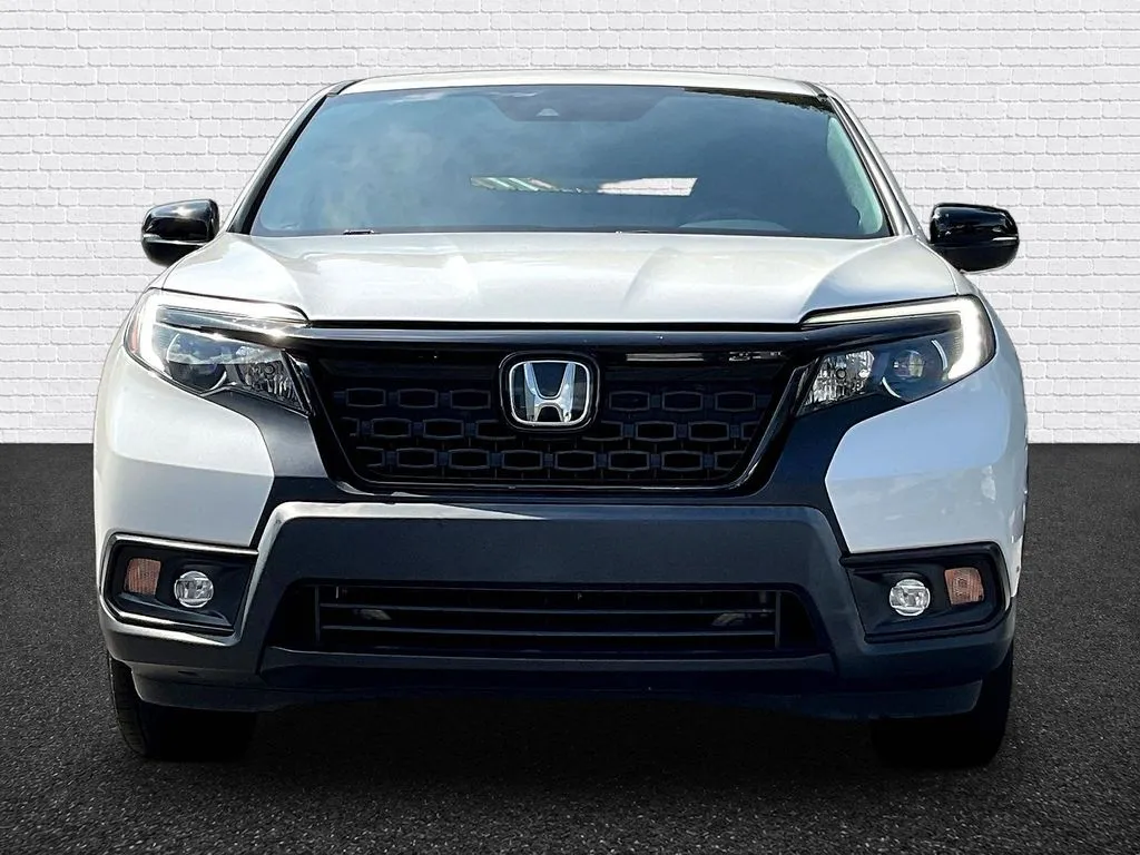 Honda Passport photo 2