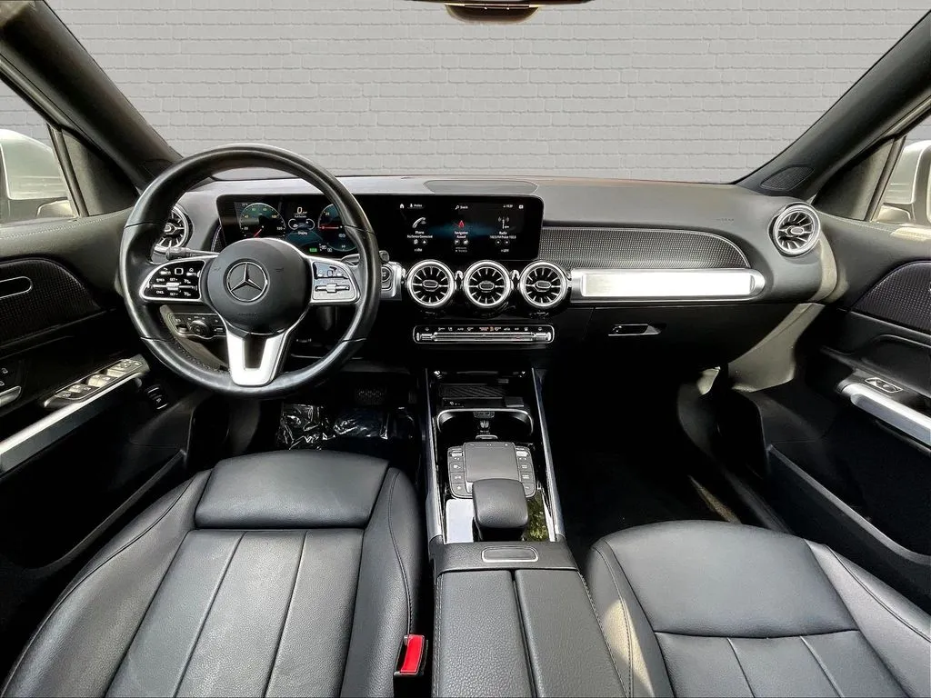 Mercedes-Benz EQB photo 7