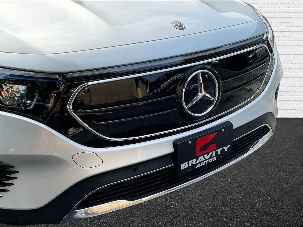 Mercedes-Benz EQB photo 25