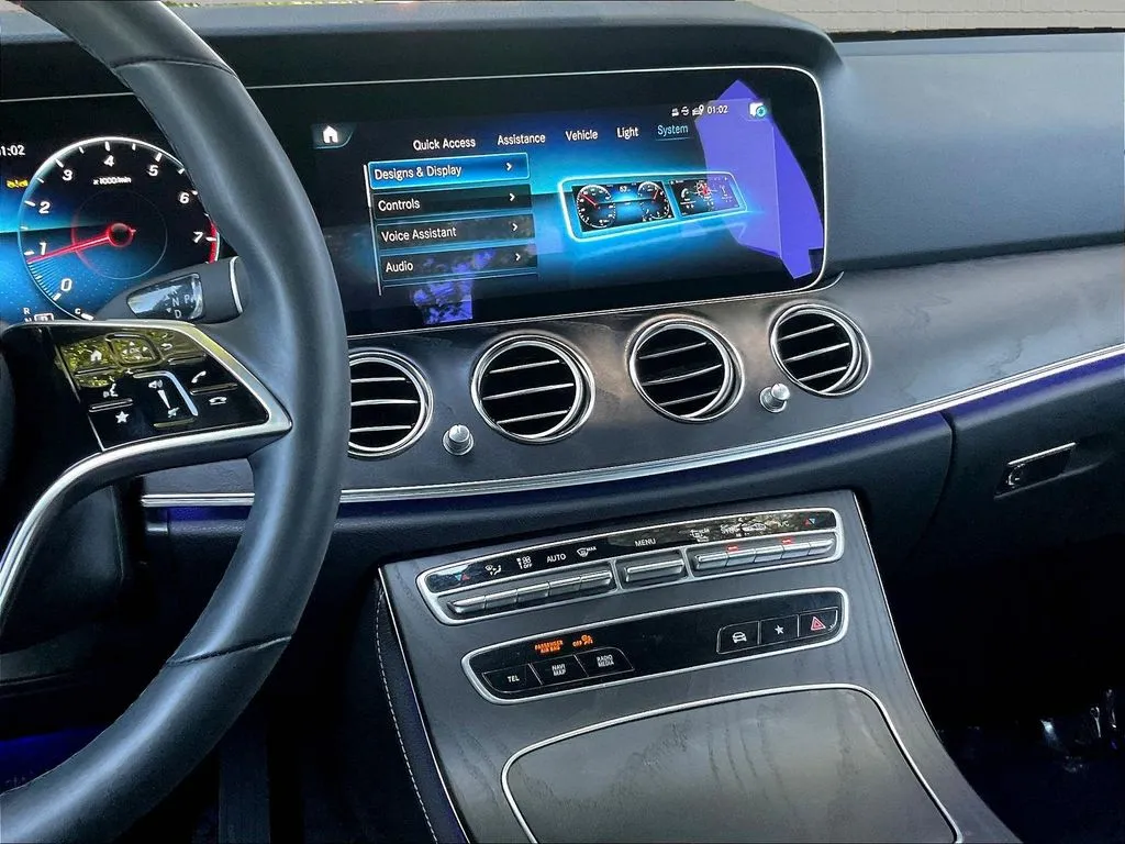 Mercedes-Benz E-Class photo 7