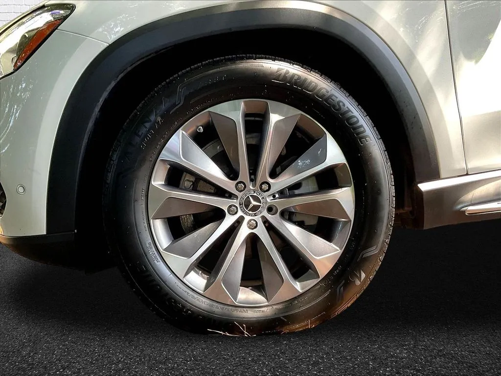 Mercedes-Benz GLE photo 29