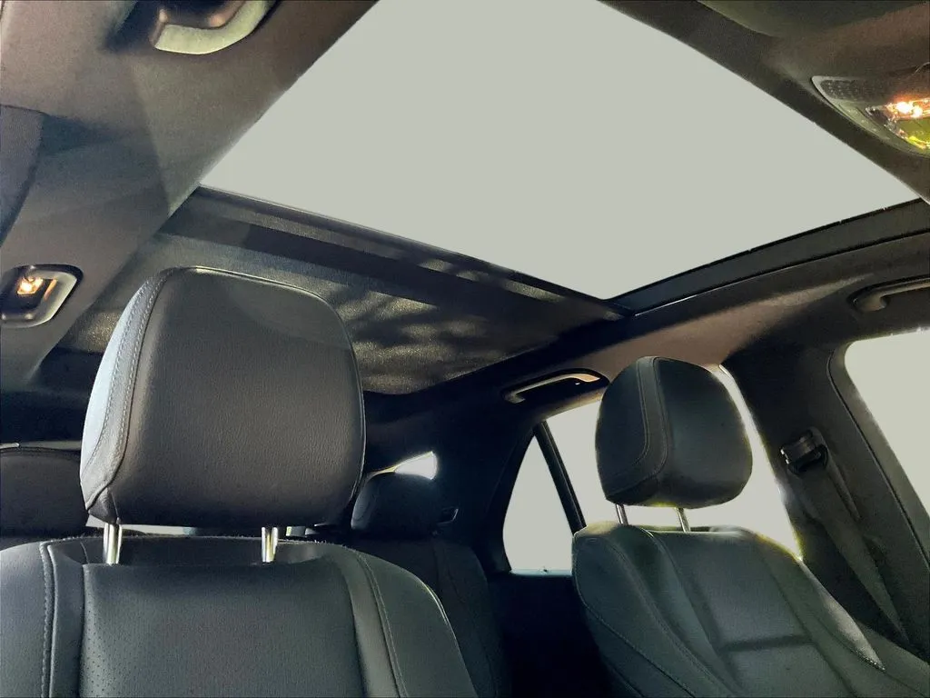 Mercedes-Benz GLE photo 24