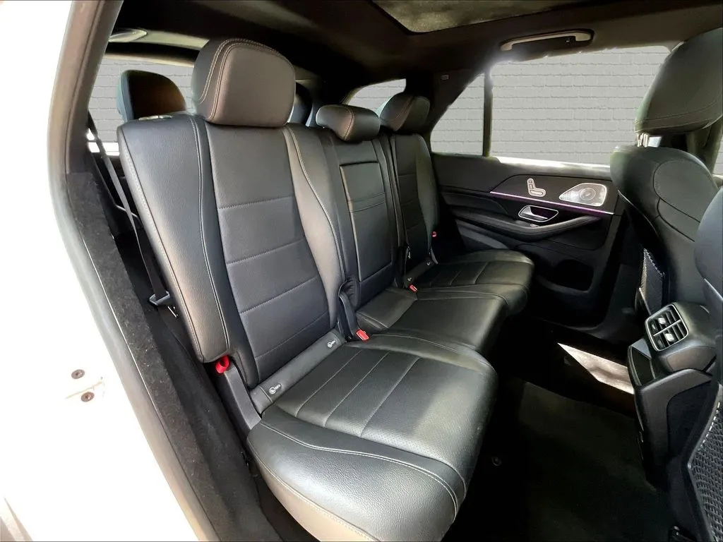 Mercedes-Benz GLE photo 22